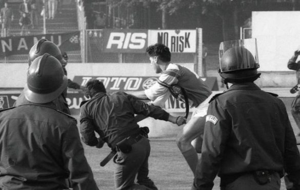 KAKO JE POČEO RAT NA STADIONU?  Neodigrani dvoboj  Dinama i C. zvezde  – jedan od događaja koji su mijenjali svijet