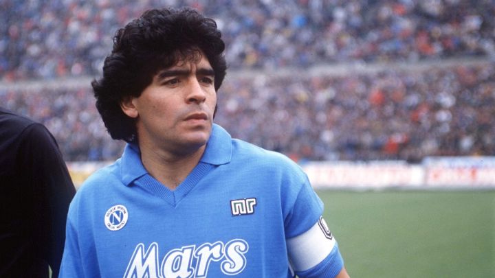 KAD JE DOŠAO KAO DA JE ERUPTIRAO VEZUV:   Maradona u Napoliju  snažna je priča o nogometnoj strasti i ljubavi