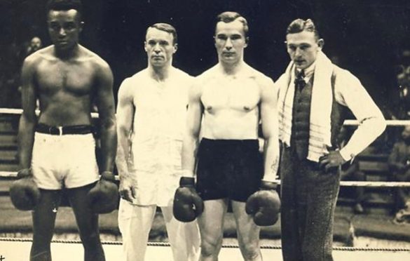 Tamnoputi  Amerikanac Jimmy Lyggett bio je izbornik šakačke vrste NDH-a