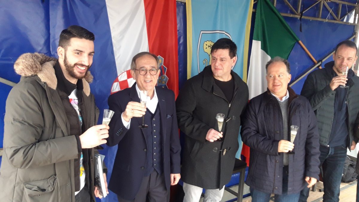 RODNI GRAD DOČEKAO LINU ČERVARA: “Djeca su investicija koja će nas spasiti”!