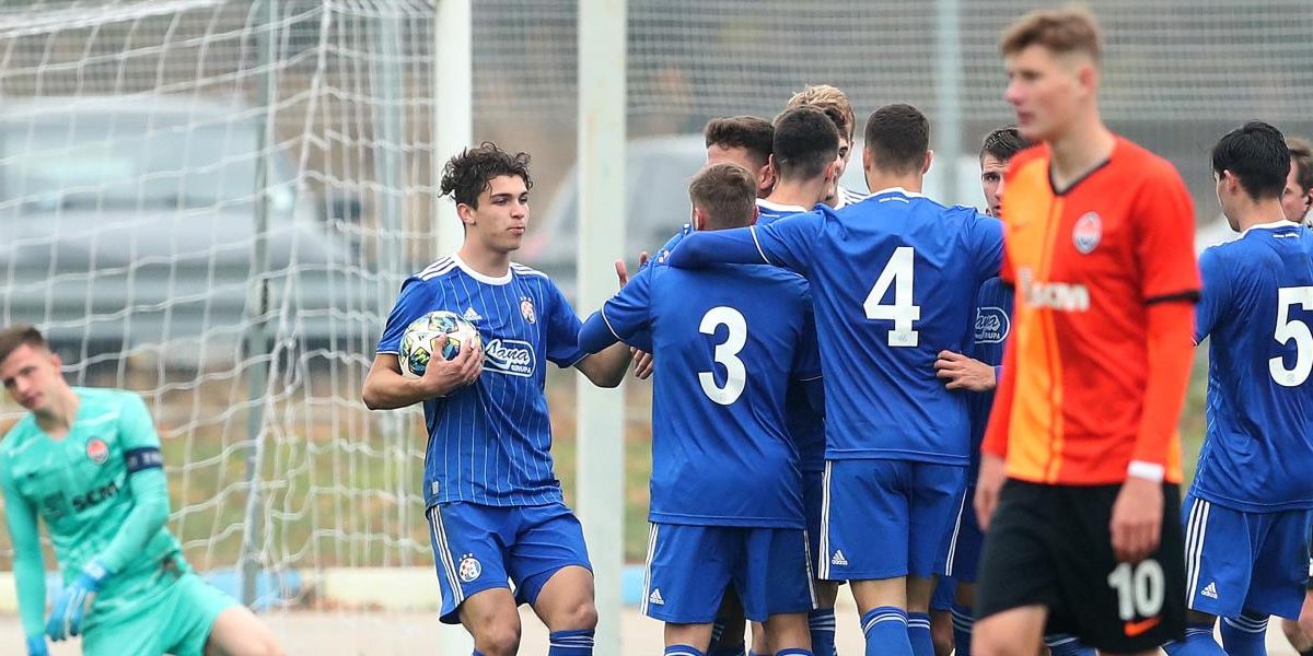 KAD VEĆ NE MOGU STARI: Dinamovi juniori danas nastavljaju u Ligi prvaka