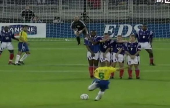 (VIDEO) ROBERTO CARLOS! Obrambeni igrač čiji udarci iz daljine ubijaju golmane